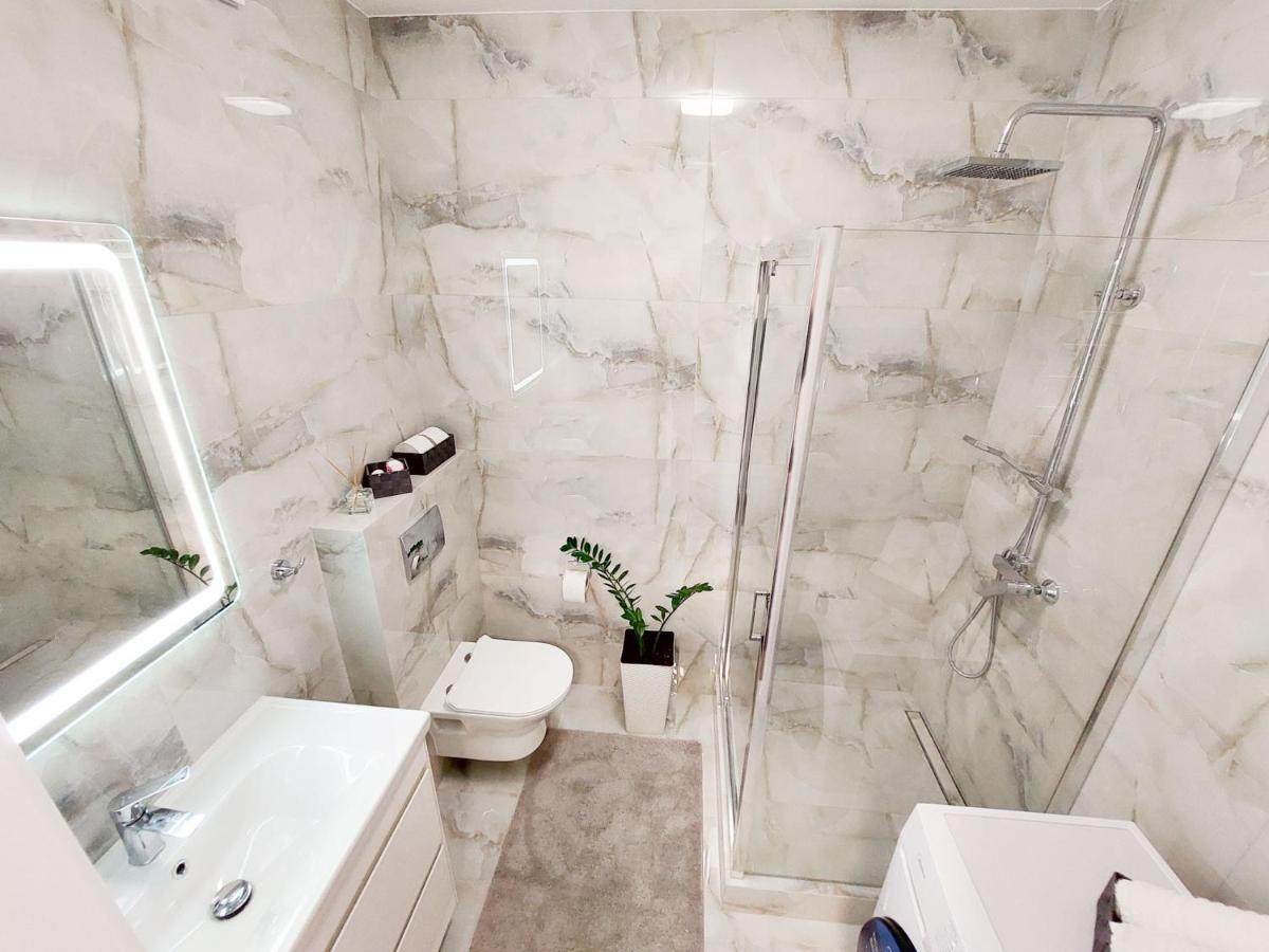 Vip Greenville Apartment Lviv